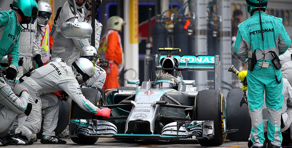 Formula One cars and tyres