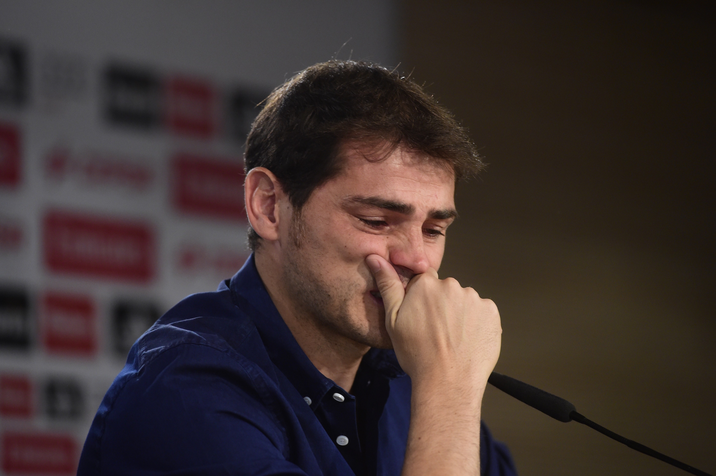 FBL-ESP-POR-REALMADRID-PORTO-CASILLAS