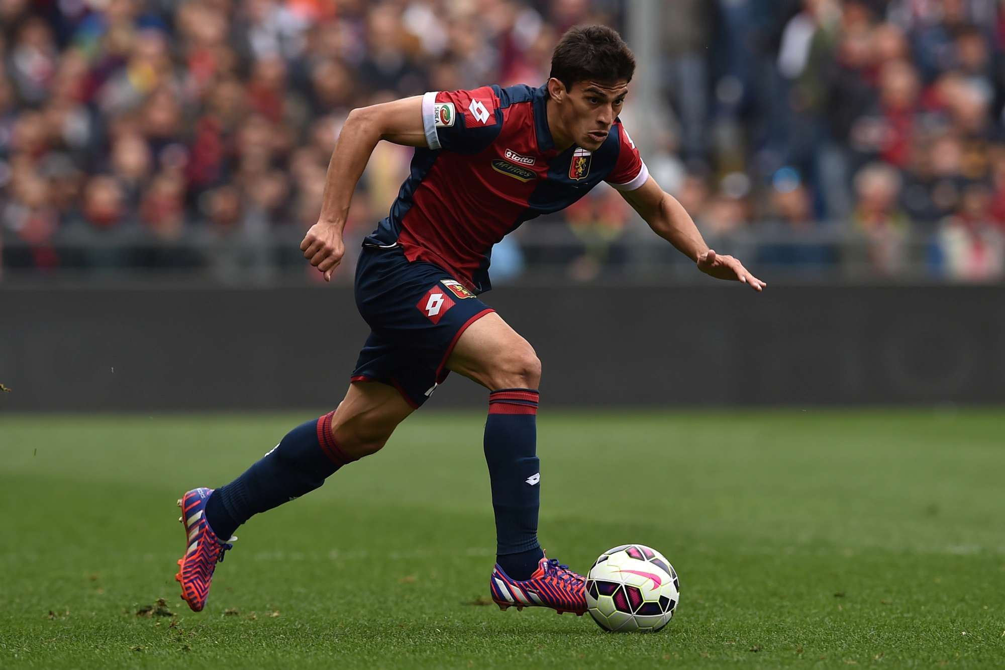 Diego Perotti, l'anno scorso fu uno dei protagonisti della bella stagione rossoblu