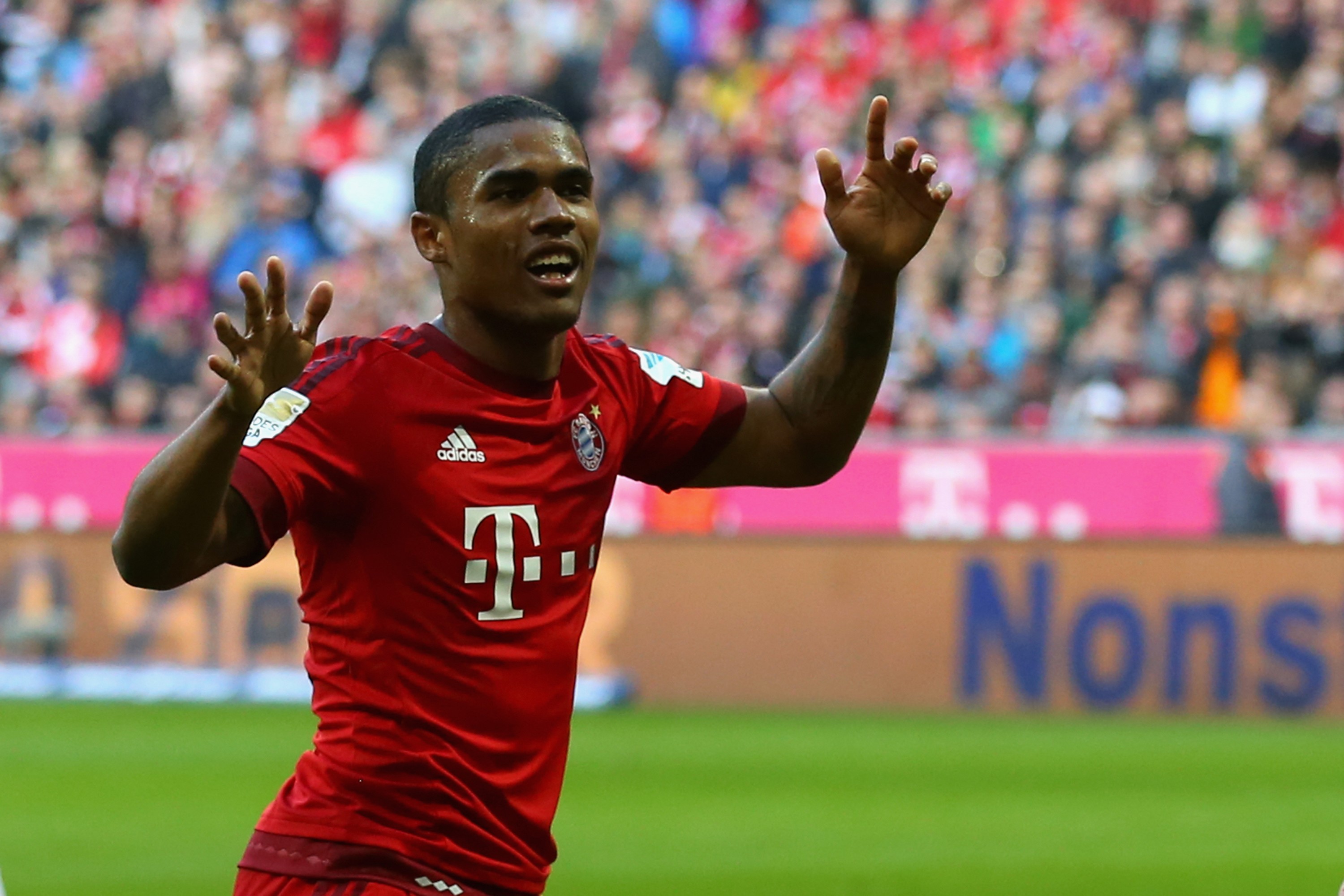 Douglas Costa è l'uomo più in forma della Bundes in questo momento