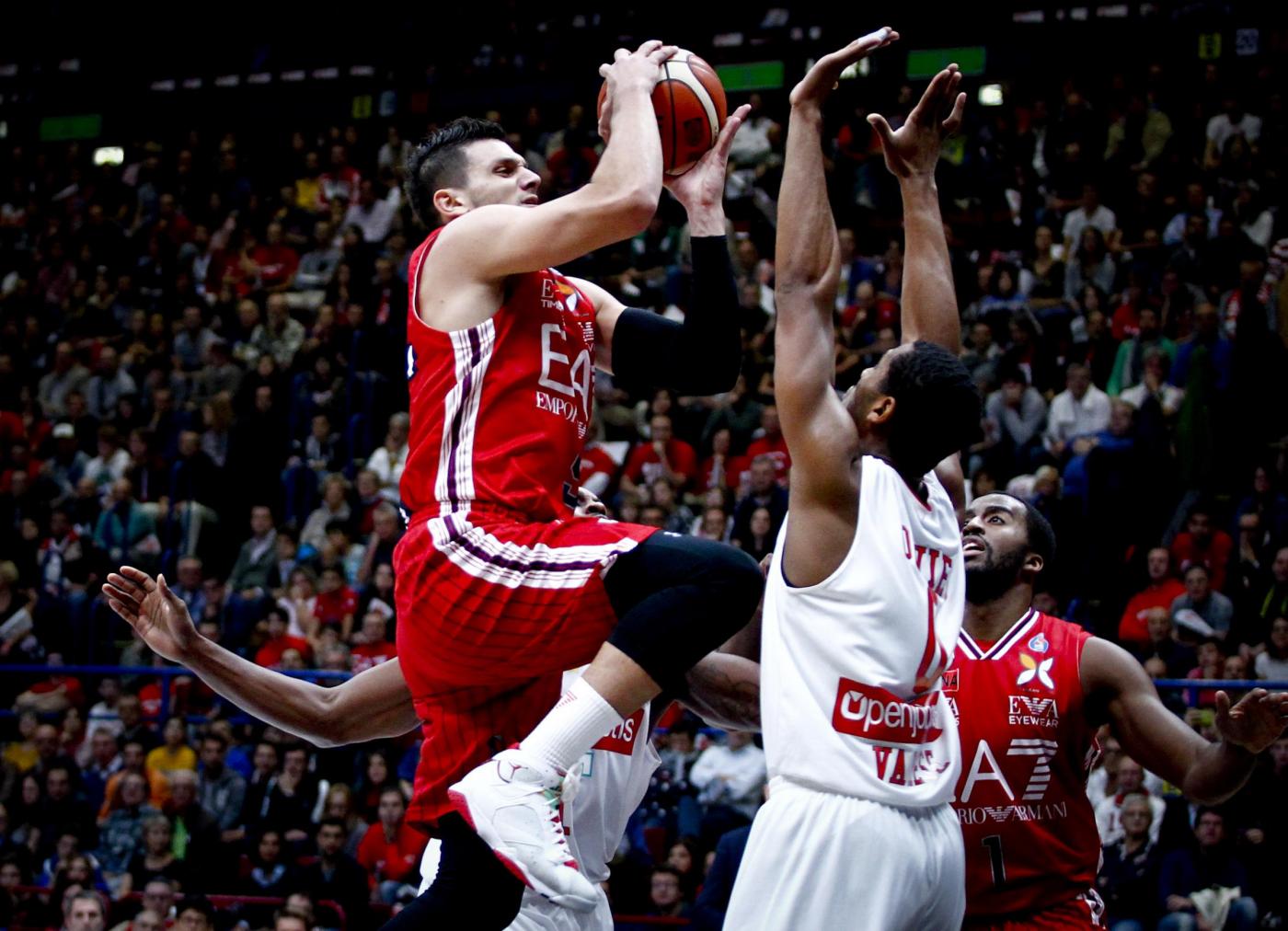 Alessandro Gentile non sarà a disposizione prima dei playoff