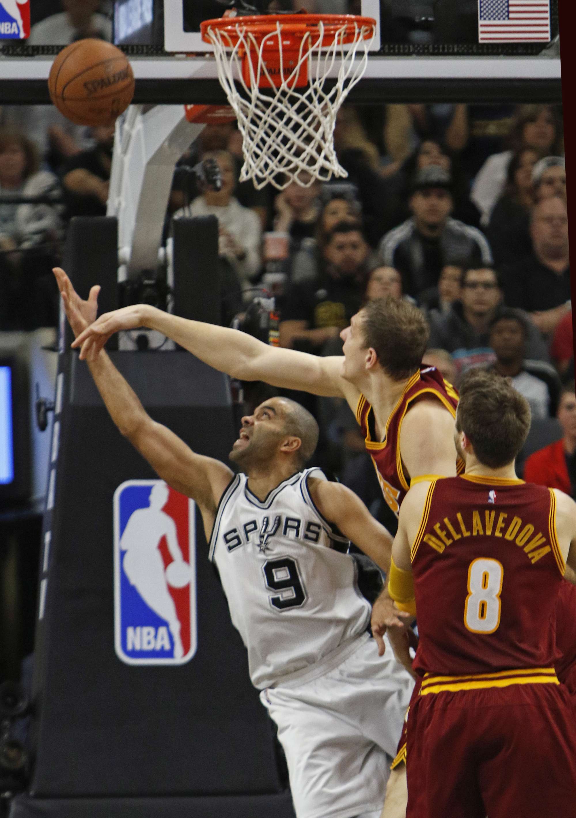 Parker protagonista nella sfida contro i Cleveland Cavaliers