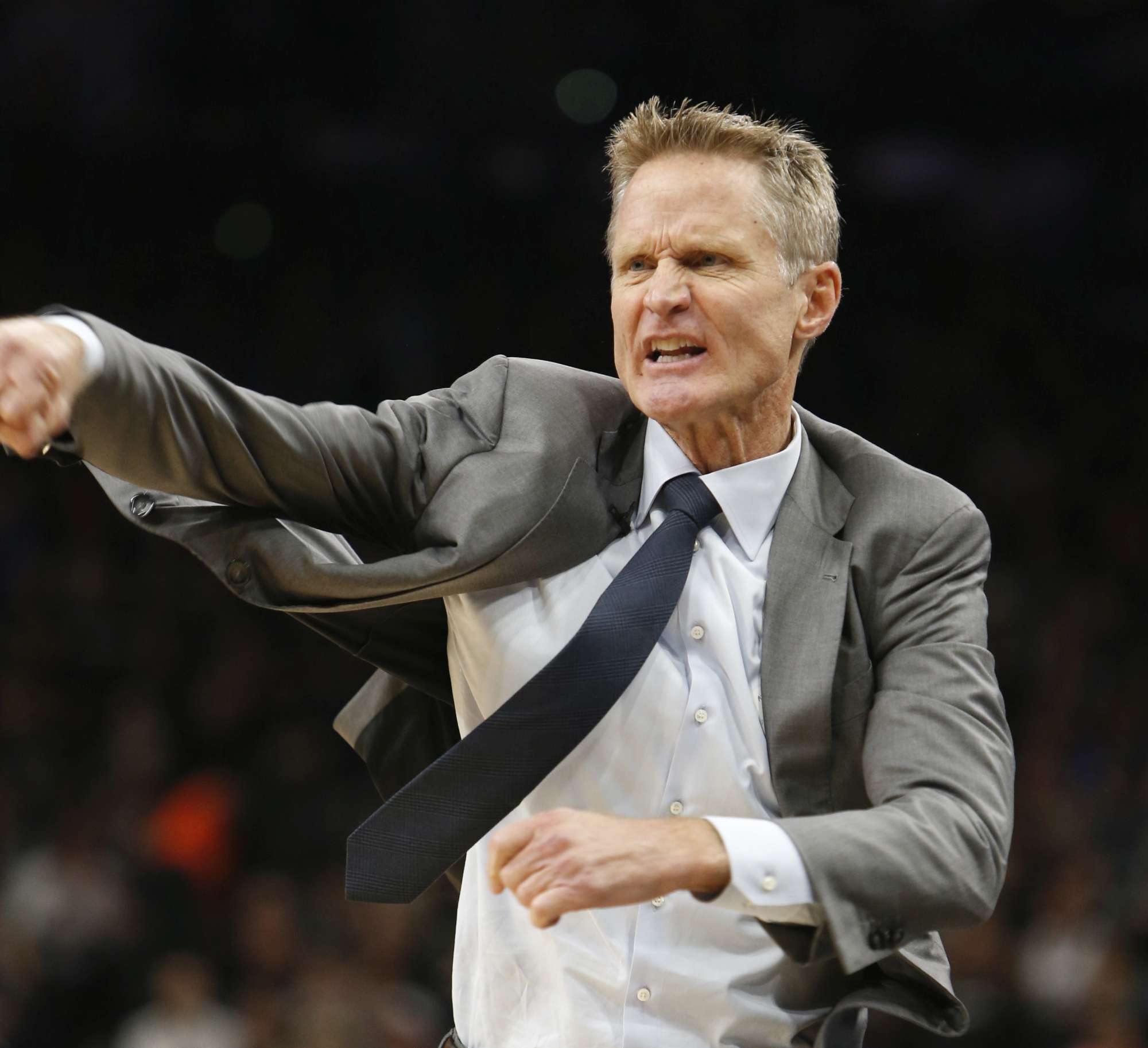 Steve Kerr, coach dei Warriors dal 2014. Alla prima stagione ha vinto il titolo