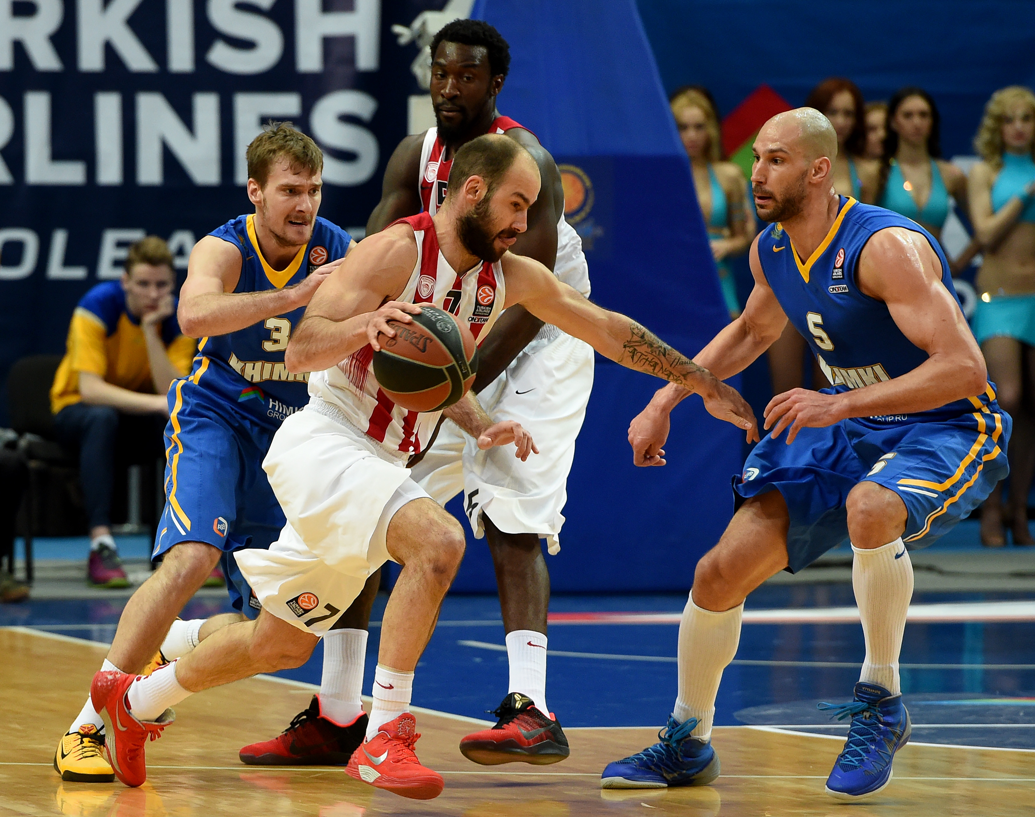 Vassilis Spanoulis impegnato nella gara contro il Khimki di settimana scorsa
