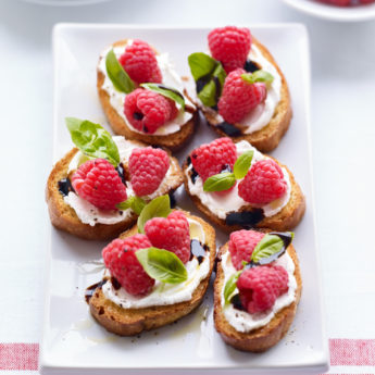 Raspberry Goats Cheese Crostini
