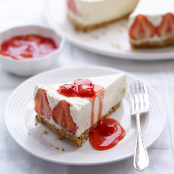 Simple Strawberry Cheesecake