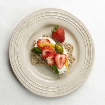 Strawberry, Mozzarella & Basil Crispbreads