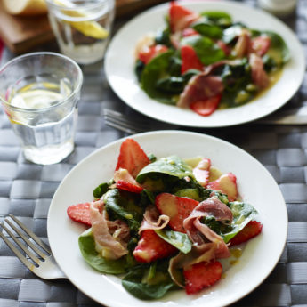 Strawberry, Spinach & Bayonne Ham Salad
