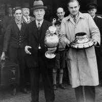 194904_Leverett with cup