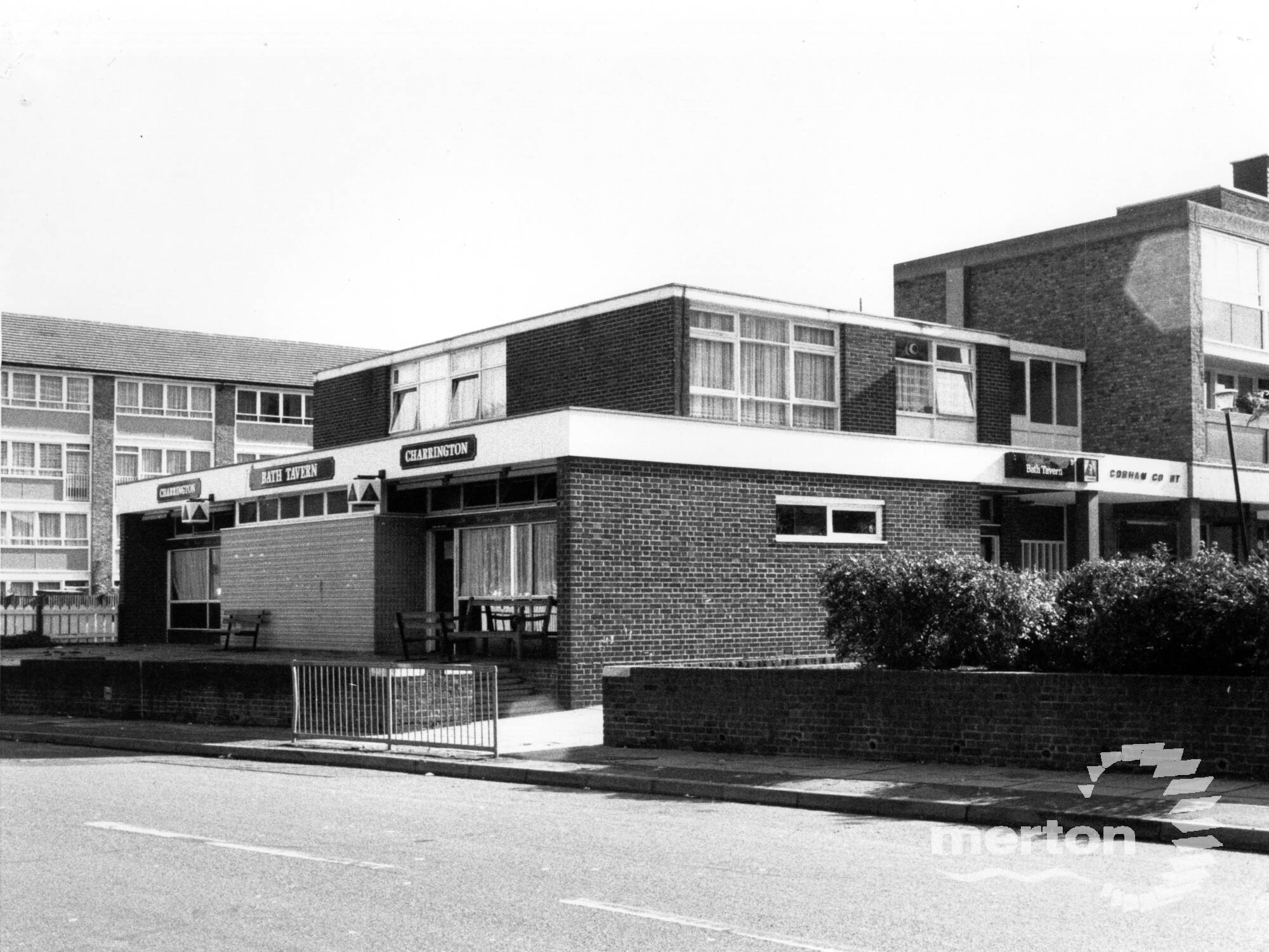 bath-tavern-phipps-bridge-estate-mitcham-merton-memories