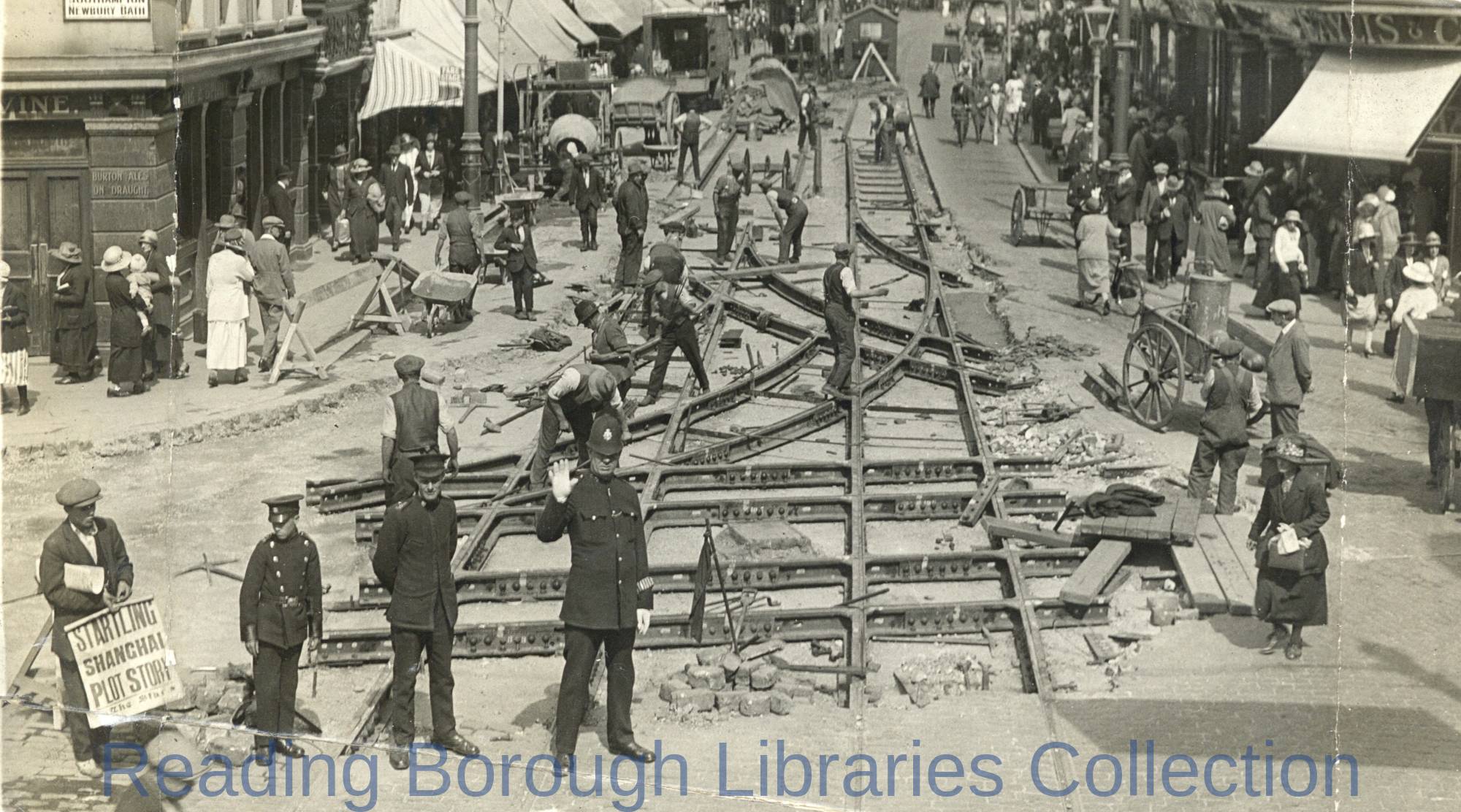 Reading Corporation Tramways, relaying of the cross-over at the junction of West Street Reading Corporation Tramways, relaying of the cross-over at the junction of West Street