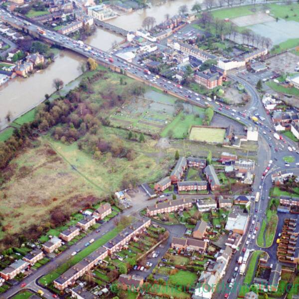 HC021 River Wye flooding in Hereford, December 2000.jpg Herefordshire