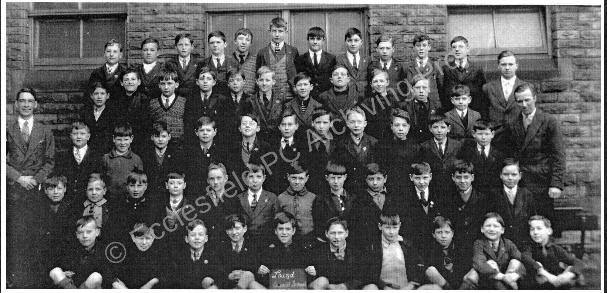 Lound School, class c.1922 Ecclesfield District Archives