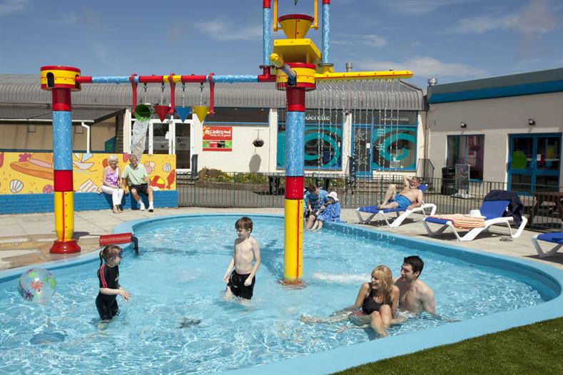 Mullion Holiday Park Parkdean Resorts Caravans site