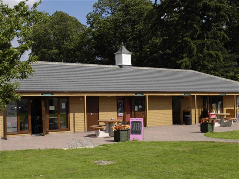 Overstone Lakes Caravan Park Caravans site