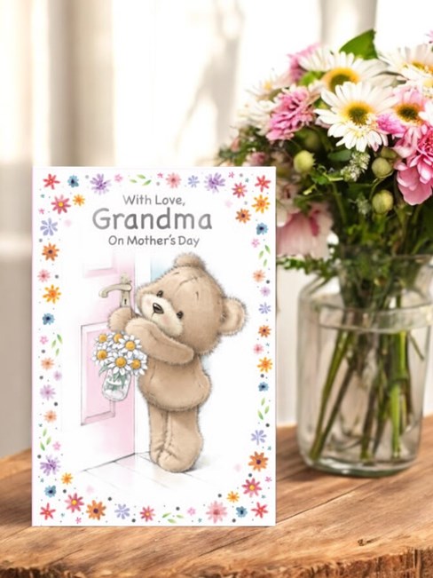 Grandma Mother's Day Card - Cute Bear at Door with Daisy Flowers Foil 7.5x5.25" Grandma Mother's Day Card - Cute Bear at Door with Daisy Flowers Foil 7.5x5.25"