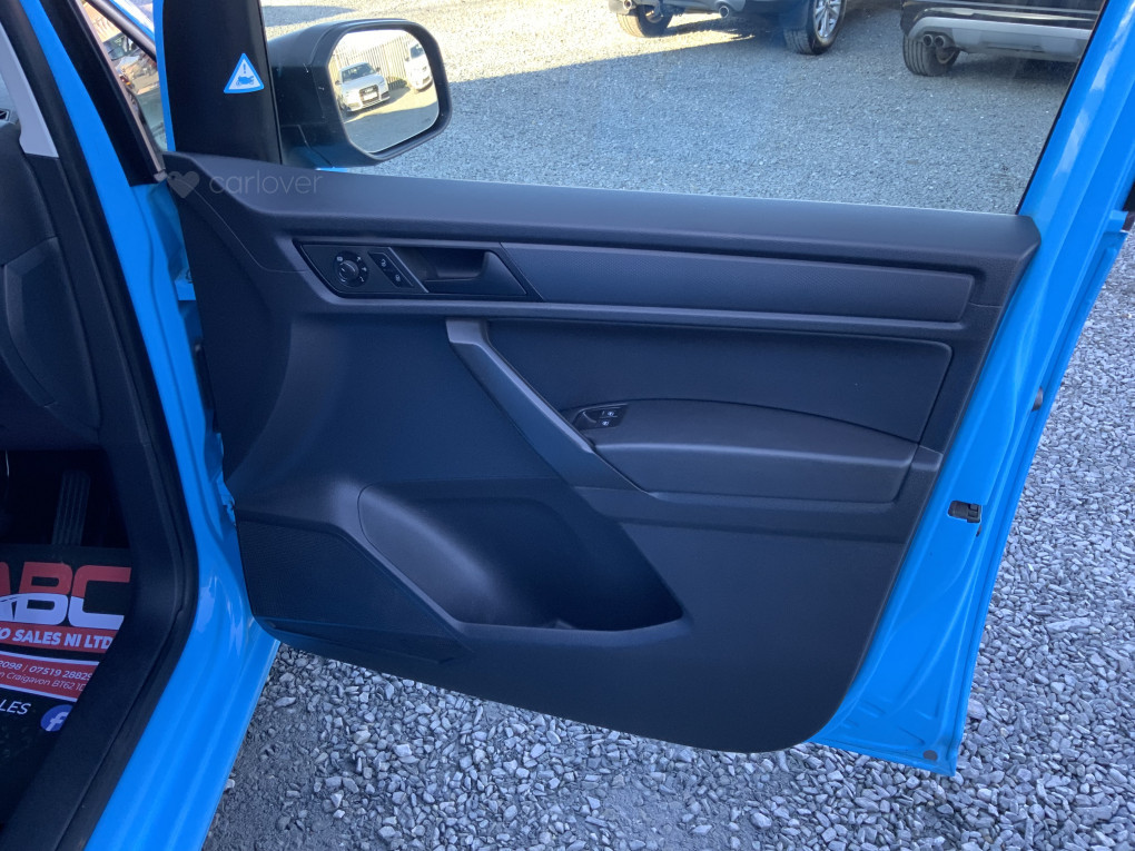 Volkswagen Caddy Maxi Diesel Commercial in Portadown