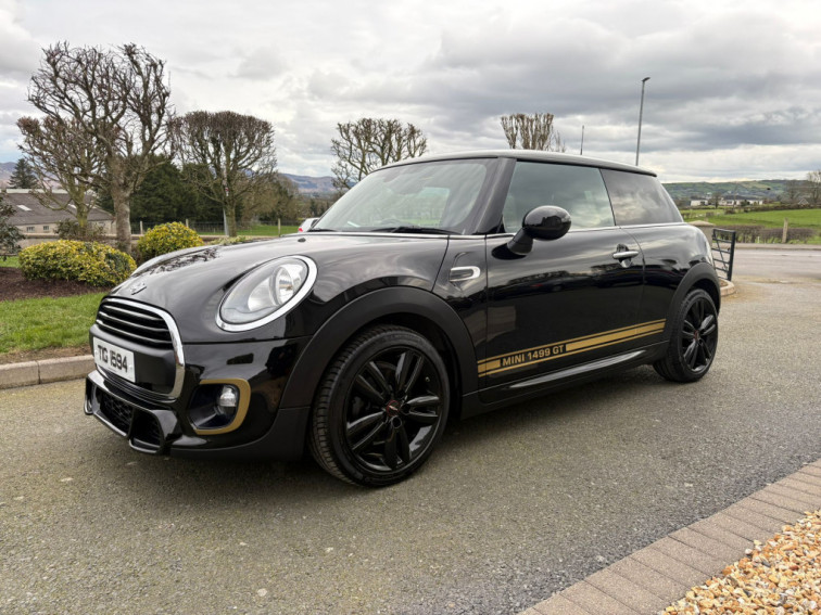 2017 MINI Hatch