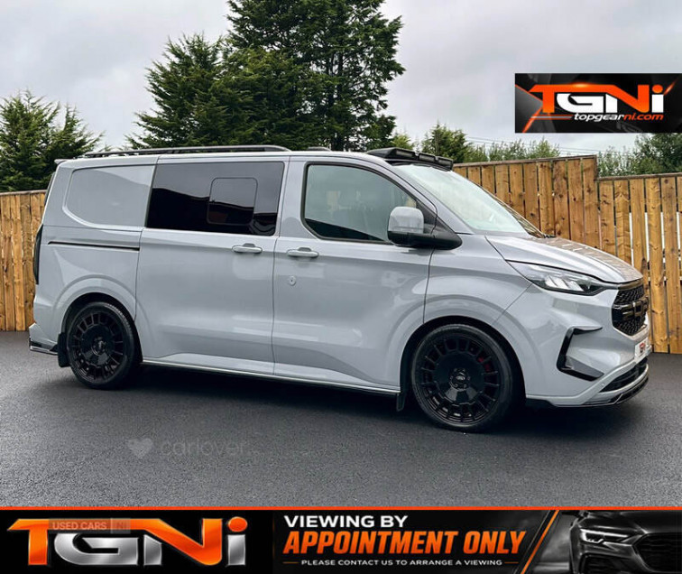 2025 Ford Transit Custom