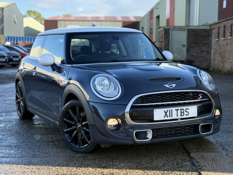 2015 MINI Hatch