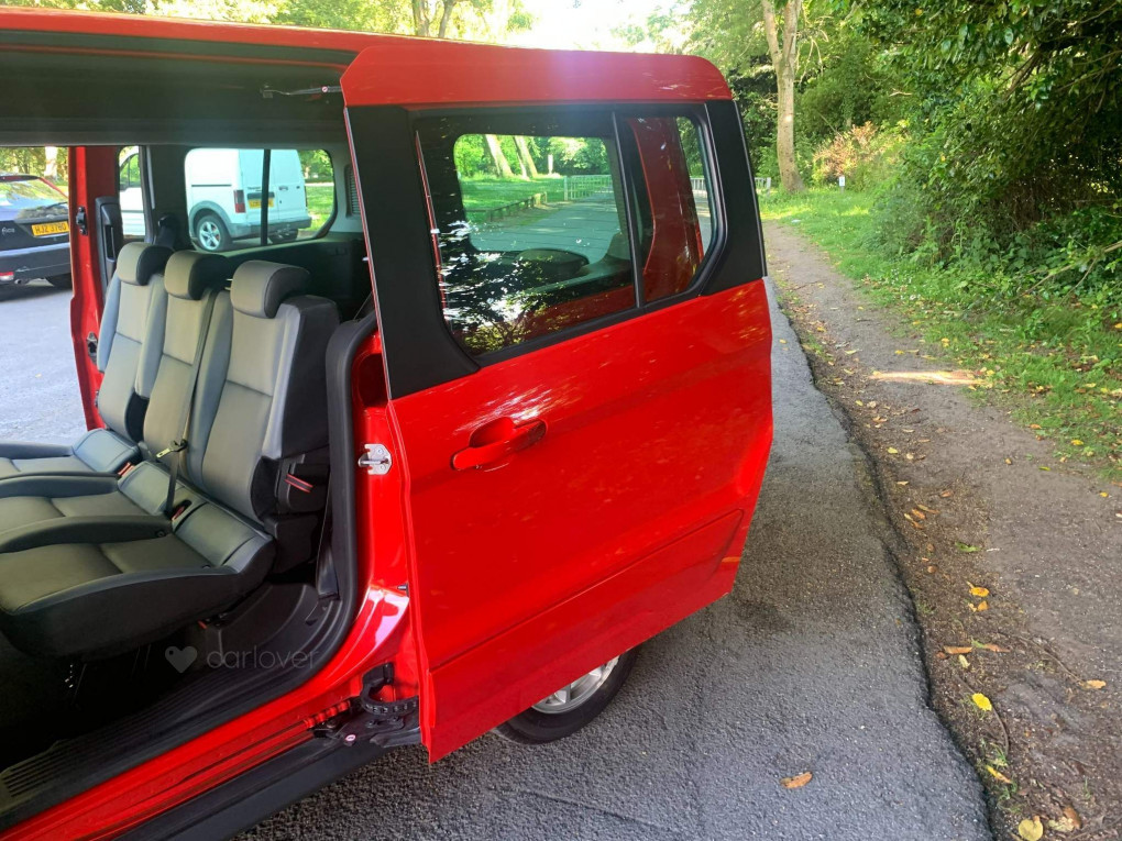 Ford tourneo custom 2021