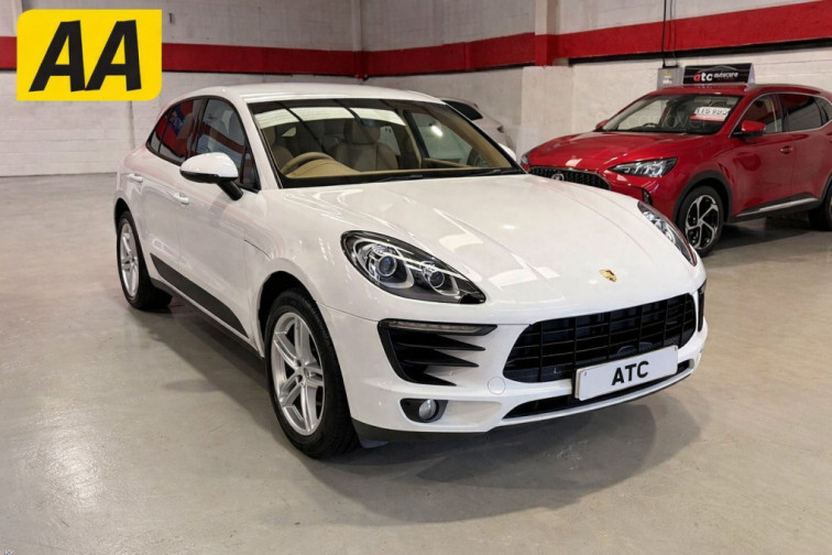 2015 Porsche Macan