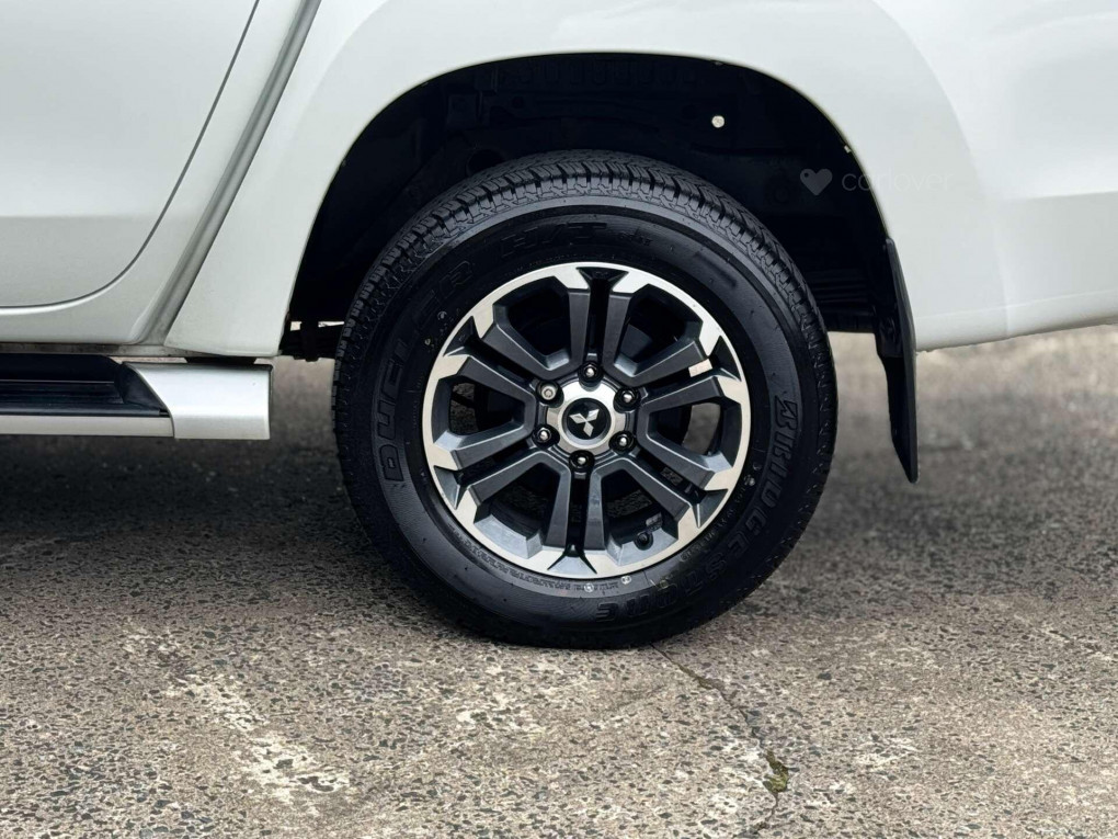 Mitsubishi L200 Diesel Pickup in Hillsborough