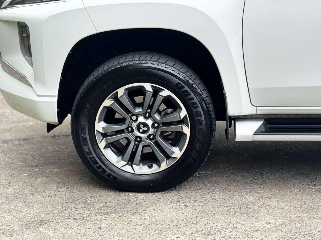 Mitsubishi L200 Diesel Pickup in Hillsborough