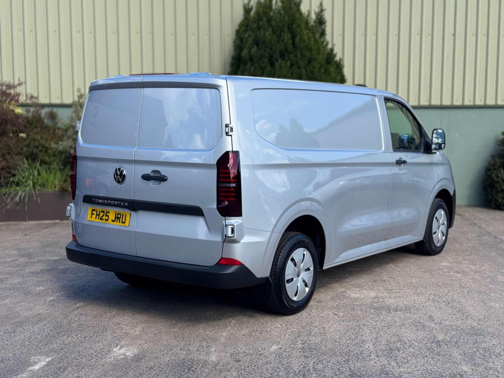 Volkswagen Transporter Diesel Commercial in Hillsborough