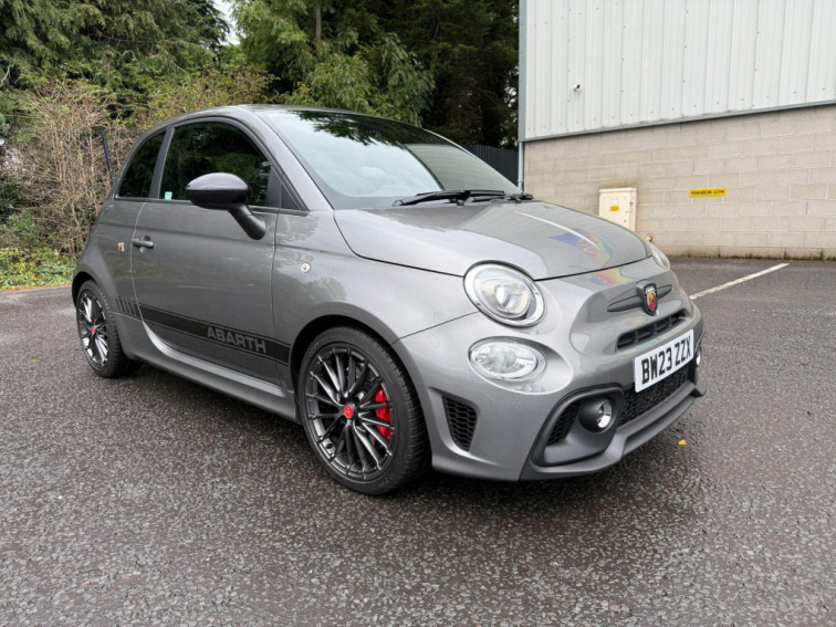 2023 Abarth 695