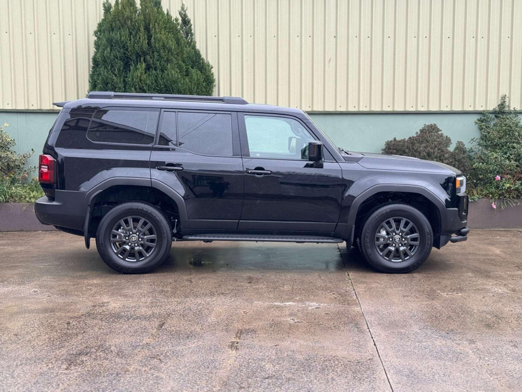 Toyota Land Cruiser Diesel SUV in Hillsborough