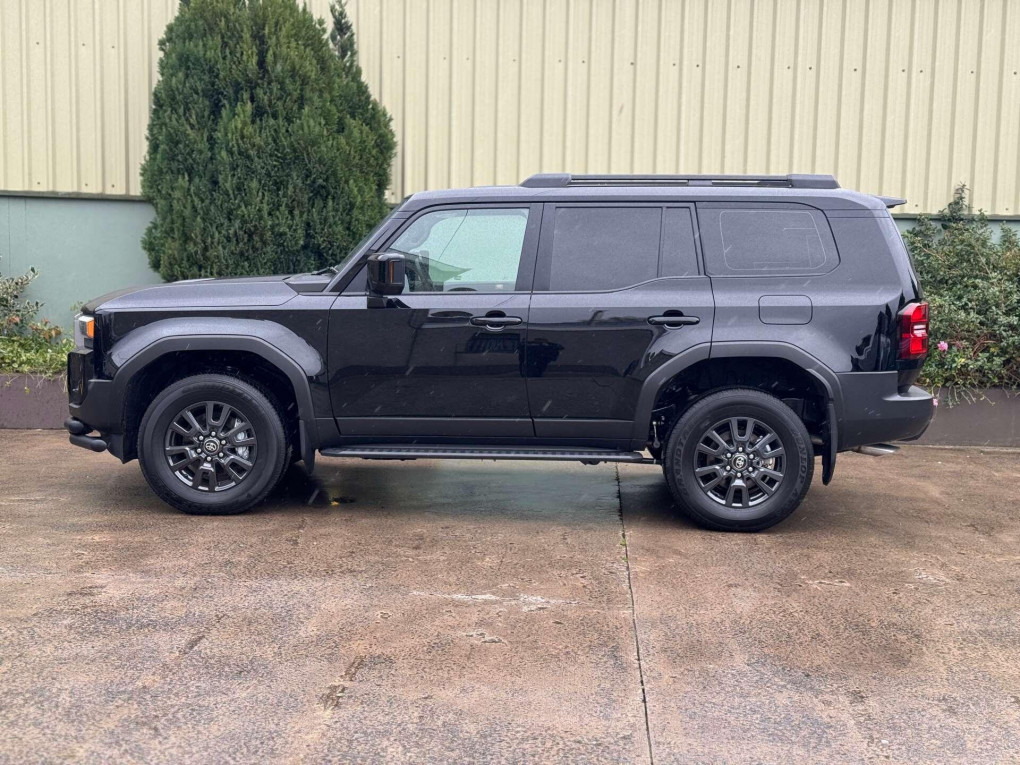 Toyota Land Cruiser Diesel SUV in Hillsborough