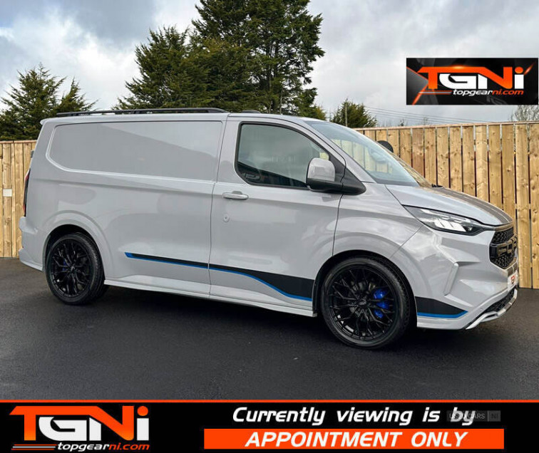 2025 Ford Transit Custom