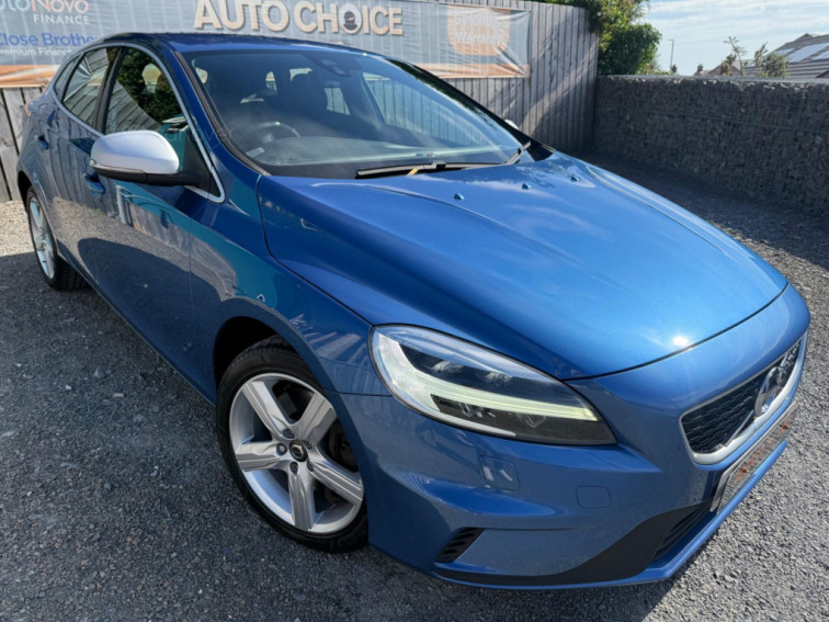 2018 Volvo V40