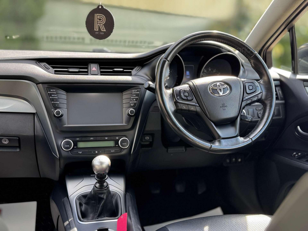 Toyota Avensis Diesel Estate in Hillsborough