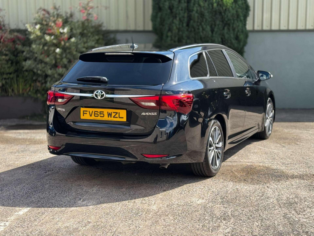 Toyota Avensis Diesel Estate in Hillsborough