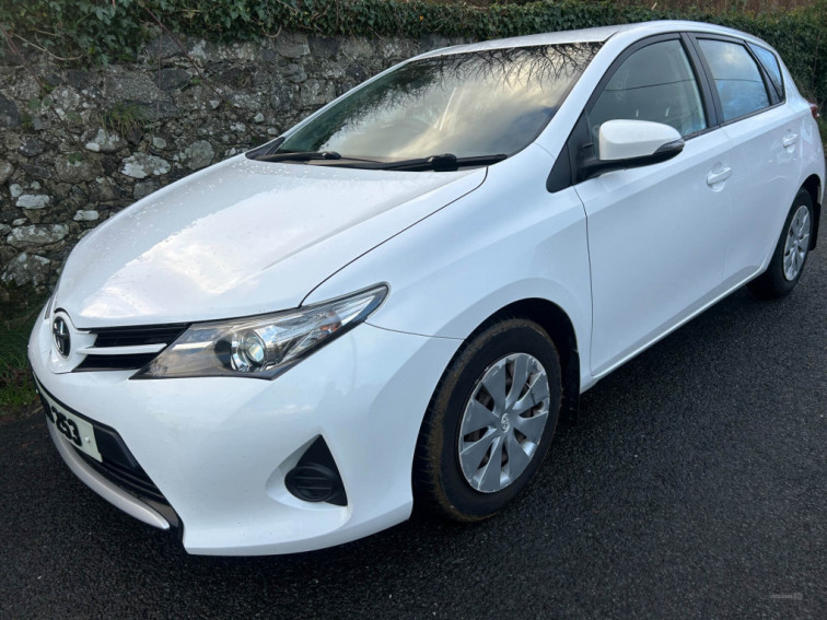 2013 Toyota Auris