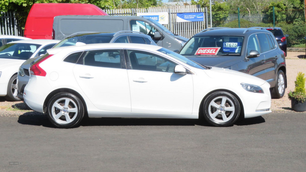 Volvo V40 Diesel Hatchback in Coleraine