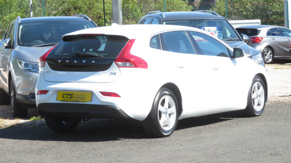 Volvo V40 Diesel Hatchback in Coleraine