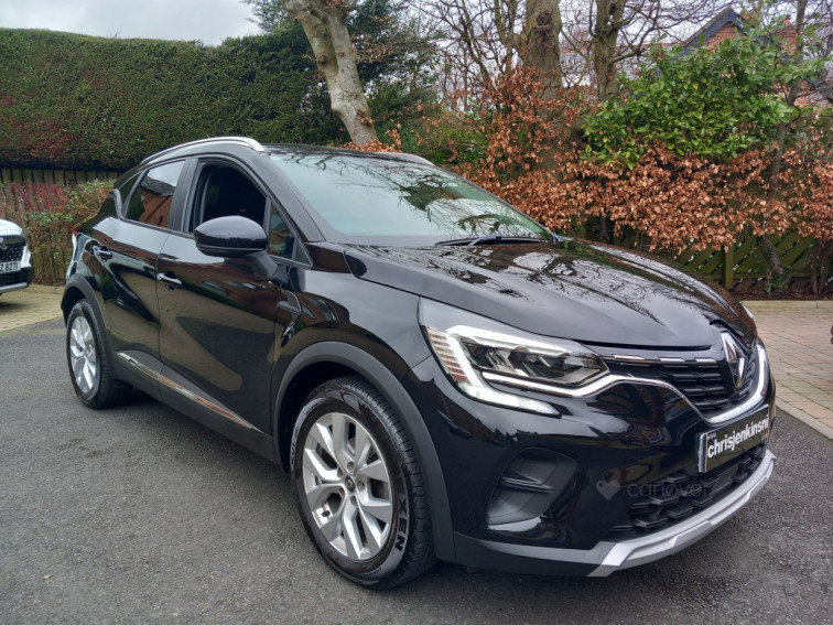 2020 RENAULT CAPTUR 1.0 TCE 100 ICONIC 5 DOOR 11,950 MANUAL GEARBOX 11,000 MILES PETROL... photo