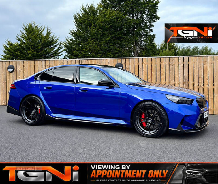 2025 BMW M5