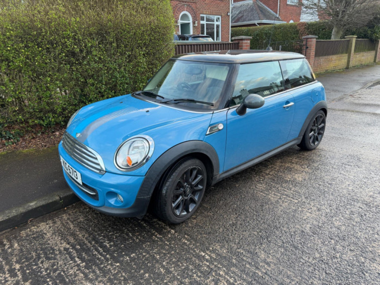 2012 MINI Hatch