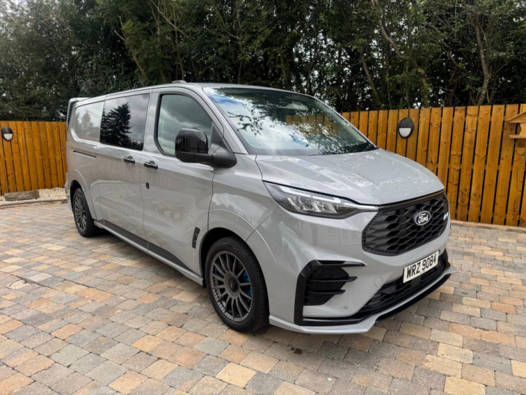 2025 Ford Transit Custom