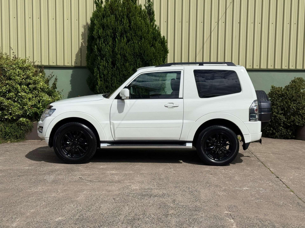Mitsubishi Shogun Diesel SUV in Hillsborough