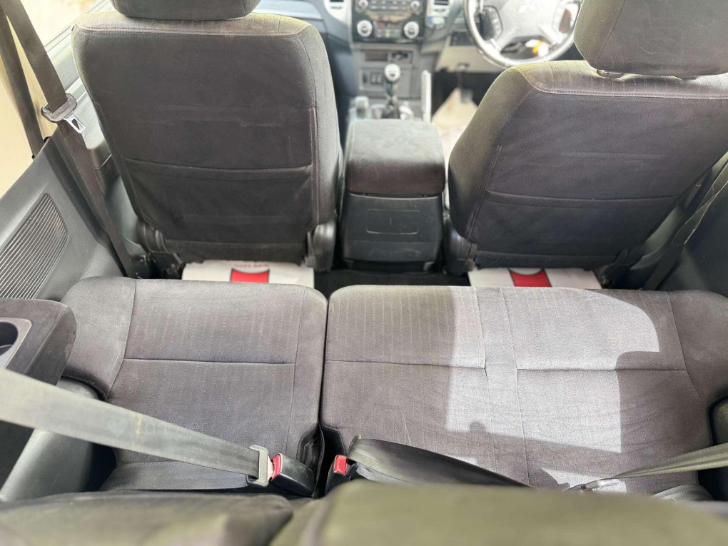 Mitsubishi Shogun Diesel SUV in Hillsborough