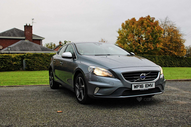2016 Volvo V40