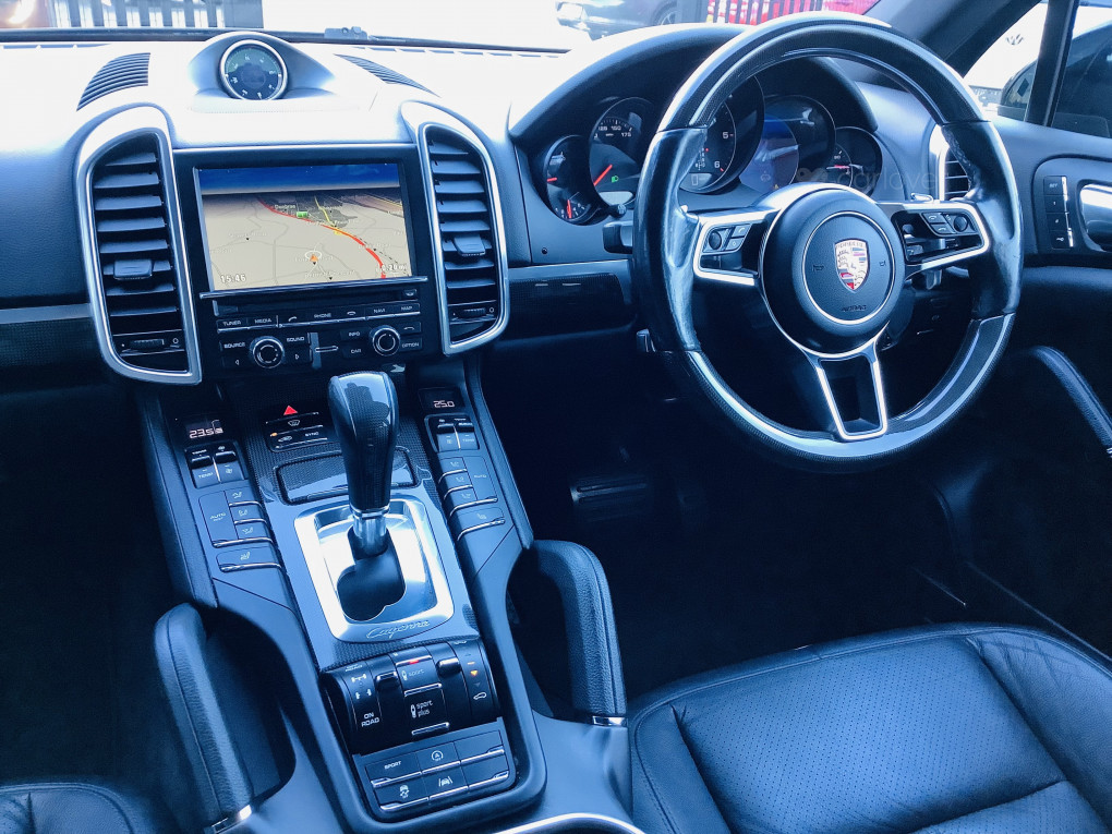 Porsche Cayenne Diesel SUV in Newry