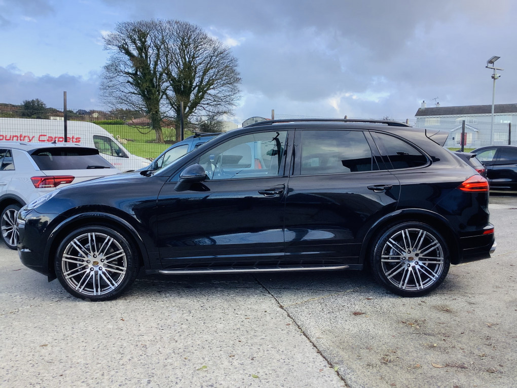 Porsche Cayenne Diesel SUV in Newry