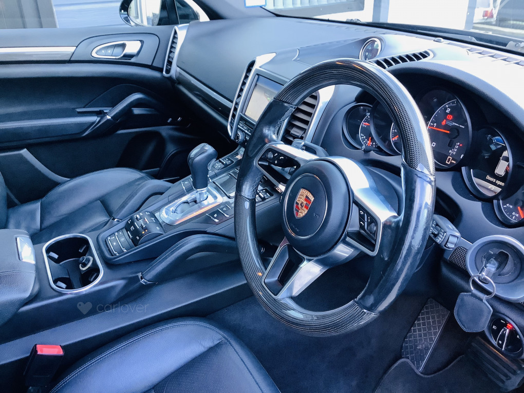 Porsche Cayenne Diesel SUV in Newry