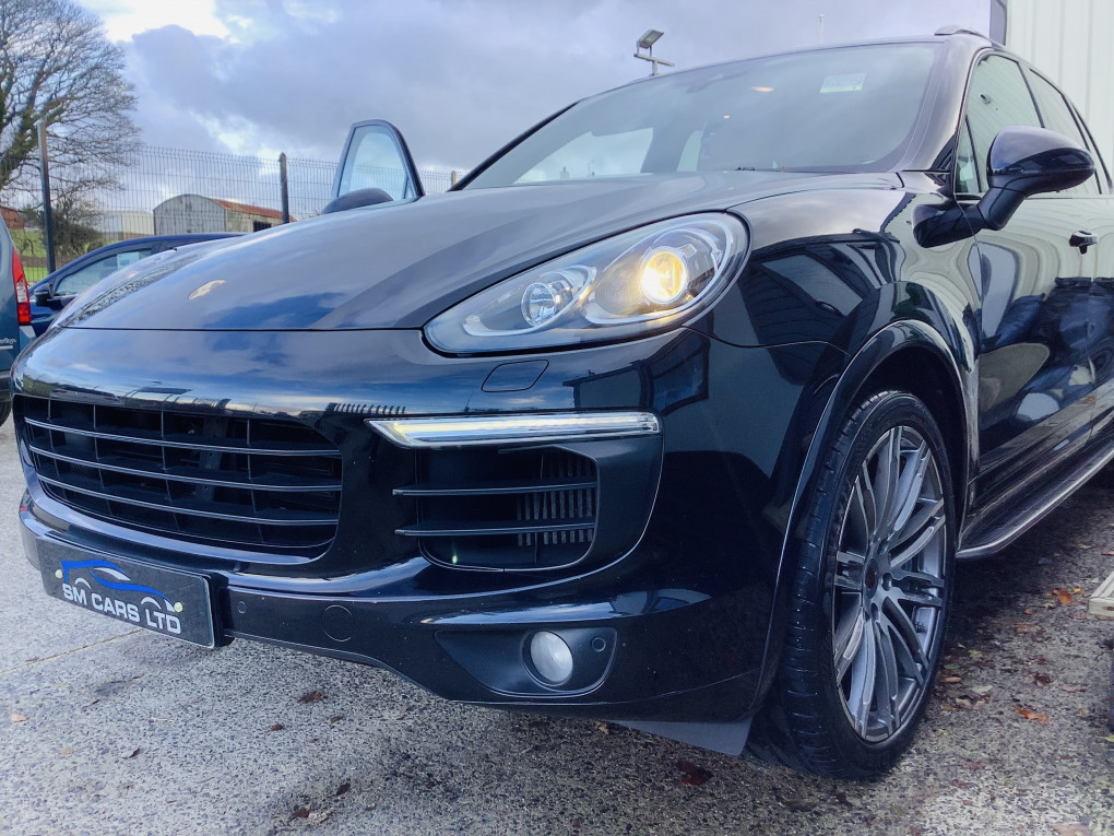 Porsche Cayenne Diesel SUV in Newry